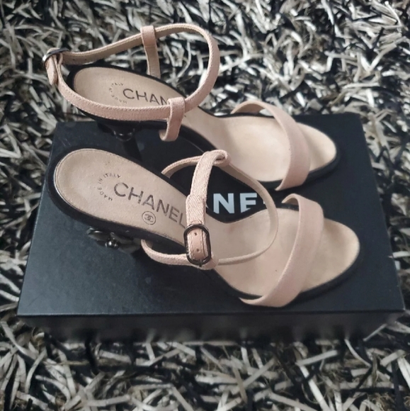 Chanel Camellia Slingback Sandals - Picture 4 of 12